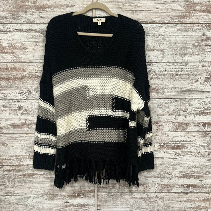 BLACK/GRAY/WHITE SWEATER