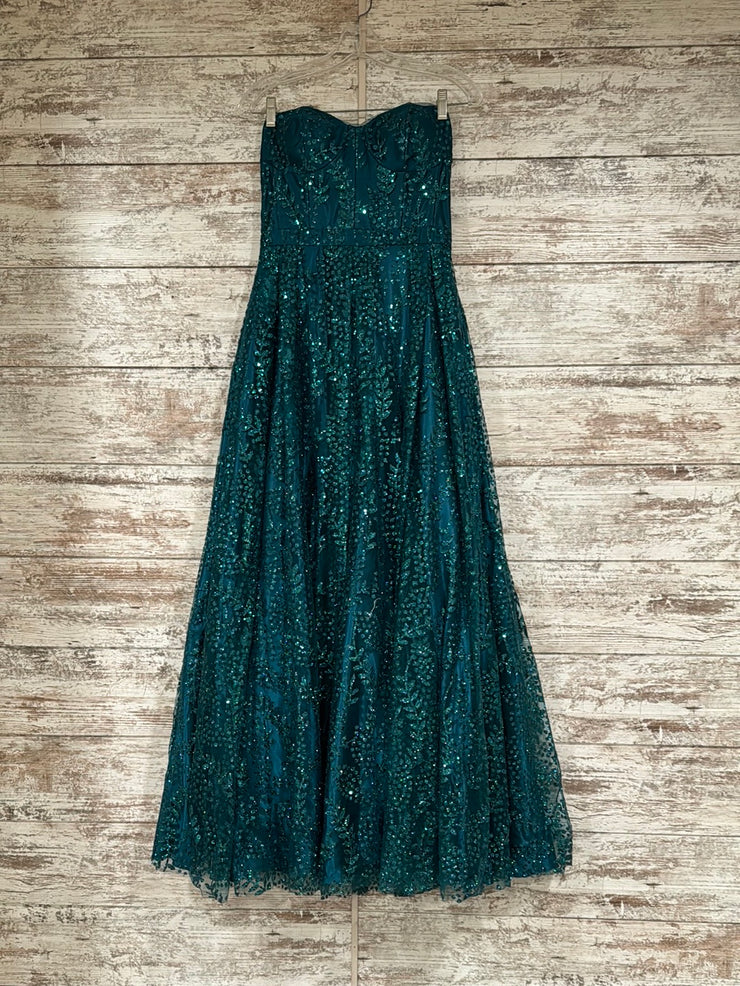 GREEN SPARKLY A LINE GOWN