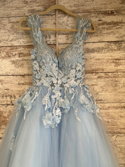 BLUE/FLORAL PRINCESS GOWN