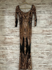 BLACK/GOLD LONG EVENING GOWN