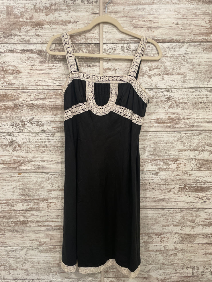 BLACK/IVORY SHORT DRESS