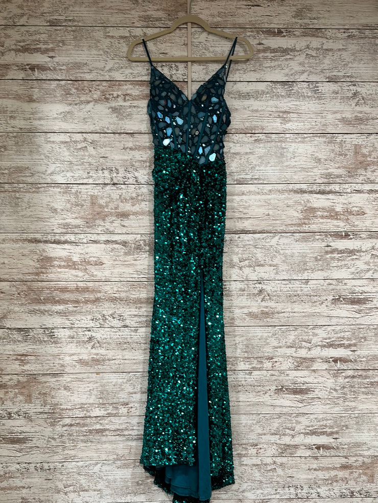 GREEN LONG EVENING GOWN