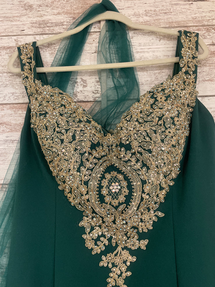 GREEN/GOLD LONG EVENING GOWN