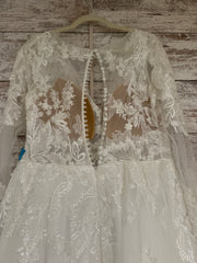 WHITE WEDDING GOWN (NEW) $1299