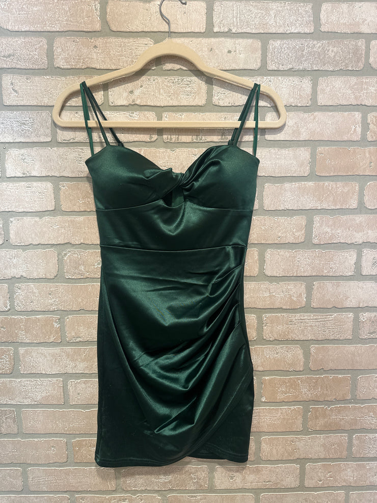 GREEN SHORT DRESS
