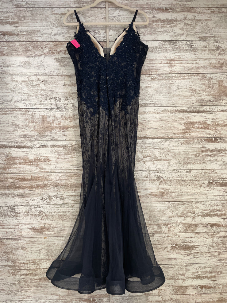 NAVY/NUDE LACE MERMAID GOWN