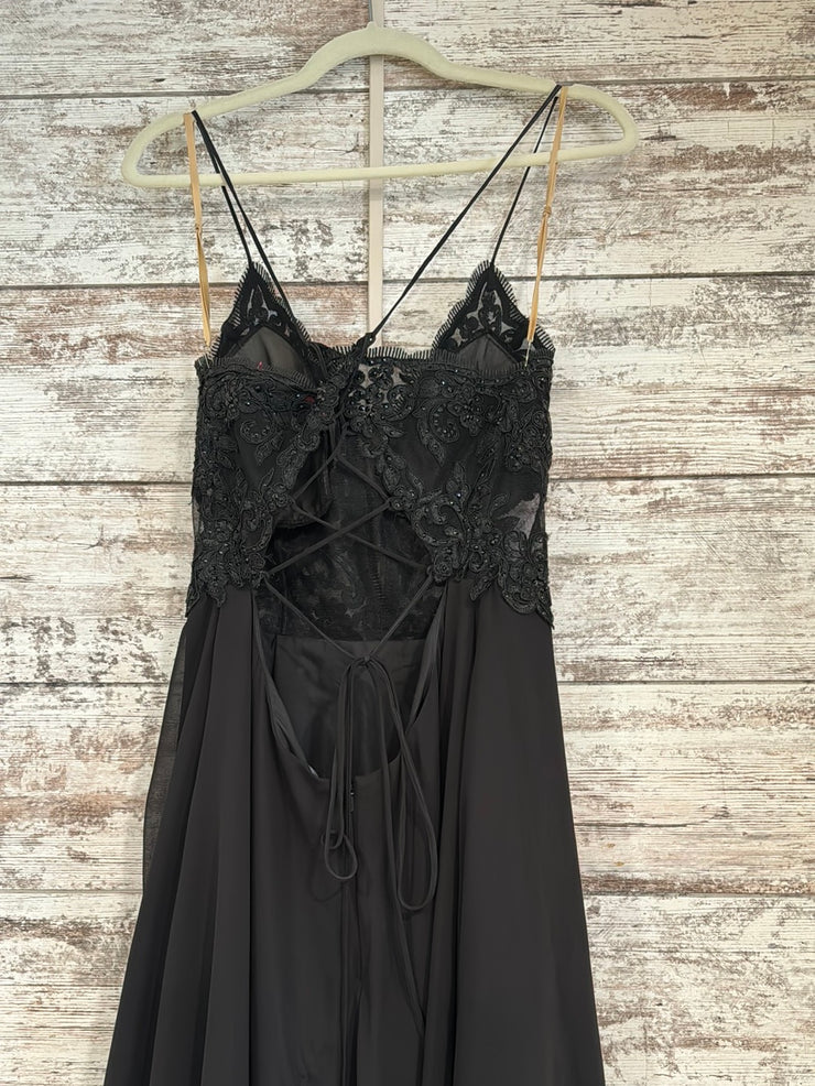 BLACK LONG EVENING GOWN