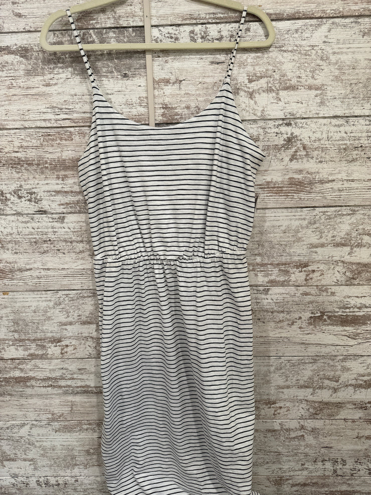 WHITE/BLACK MAXI DRESS-NEW$35