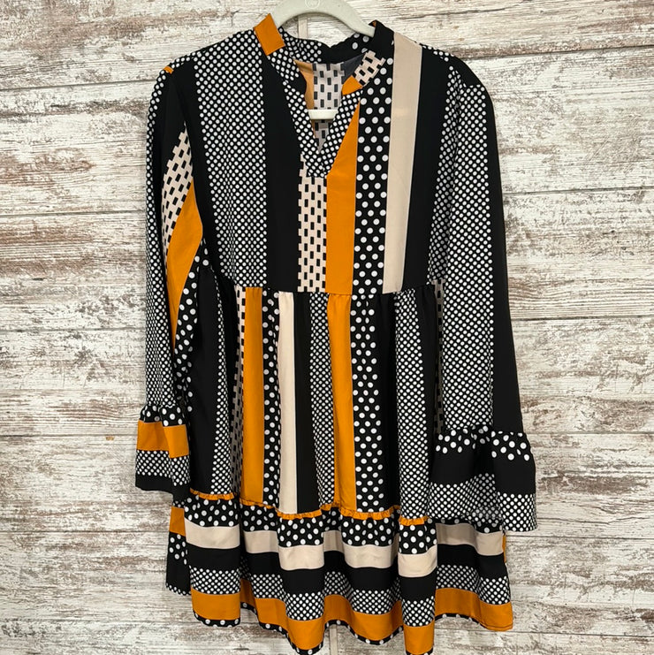 BLACK/IVORY LONG SLEEVE TOP