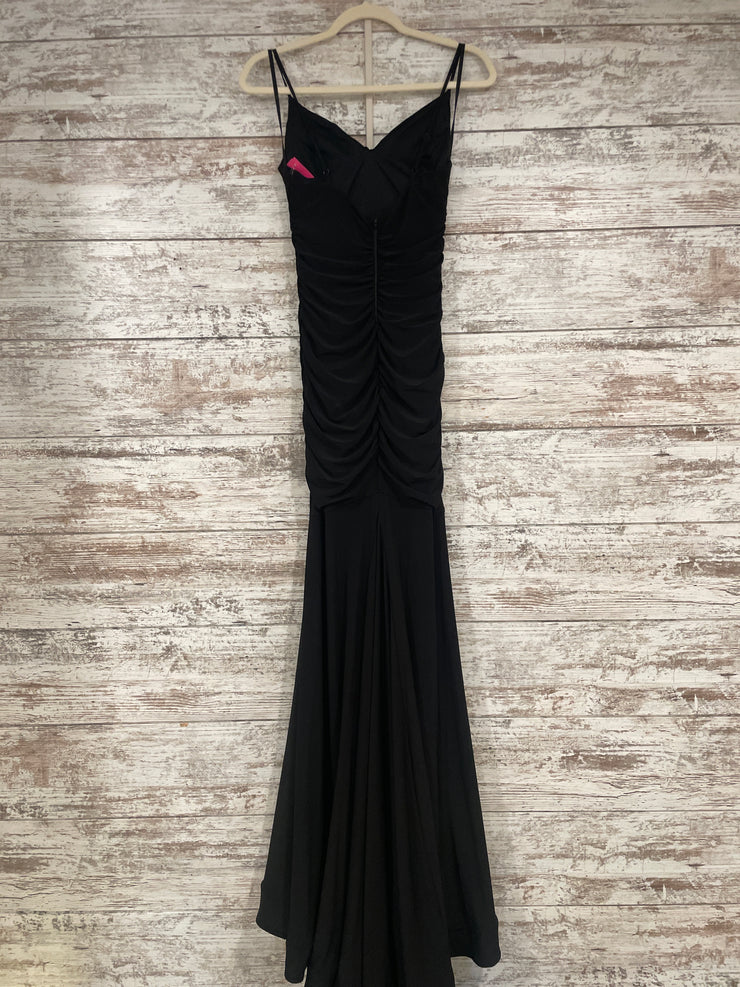 BLACK LONG EVENING GOWN