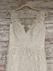 WHITE/FLORAL WEDDING GOWN