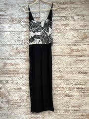 BLACK/WHITE LONG EVENING GOWN
