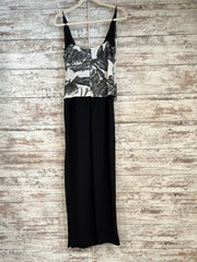 BLACK/WHITE LONG EVENING GOWN