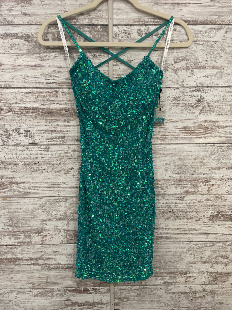 GREEN SEQUIN SHORT DRESS (NEW)