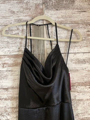 BLACK LONG DRESS W/BACK NECKLA