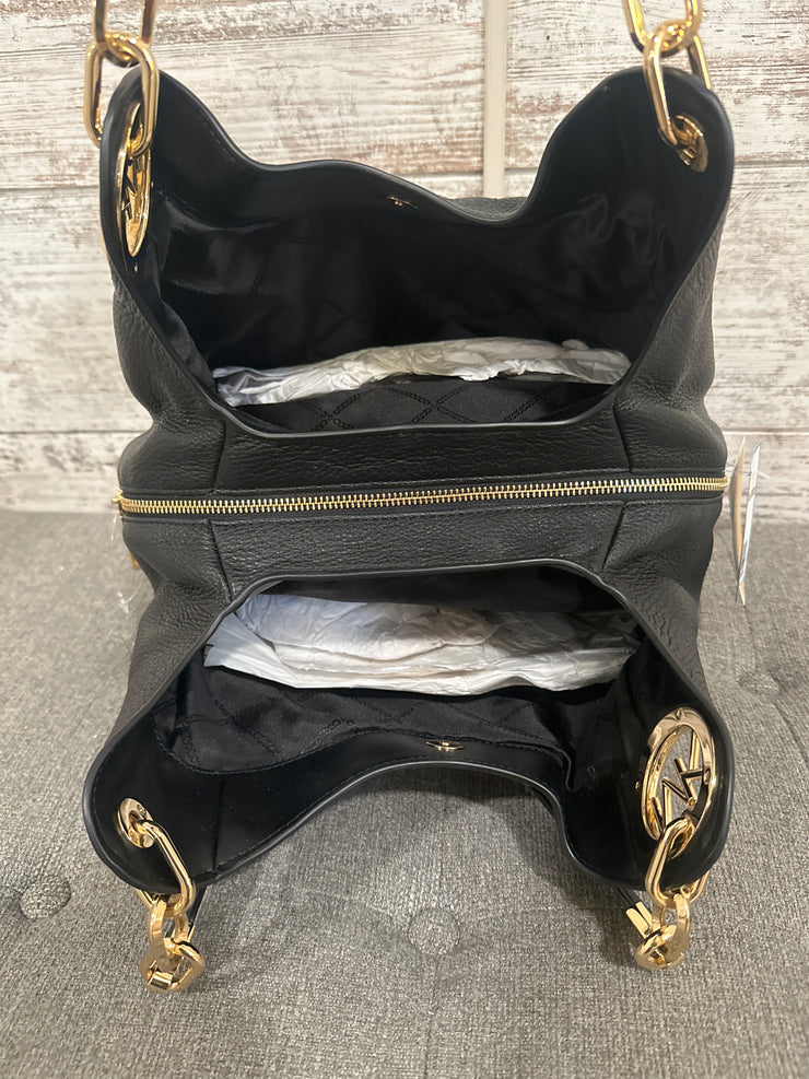 BLACK SHOULDER BAG (NEW) $558