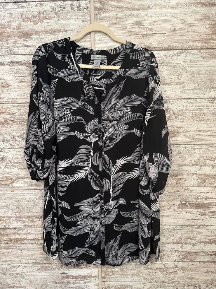 BLACK/WHITE LONG SLEEVE TOP