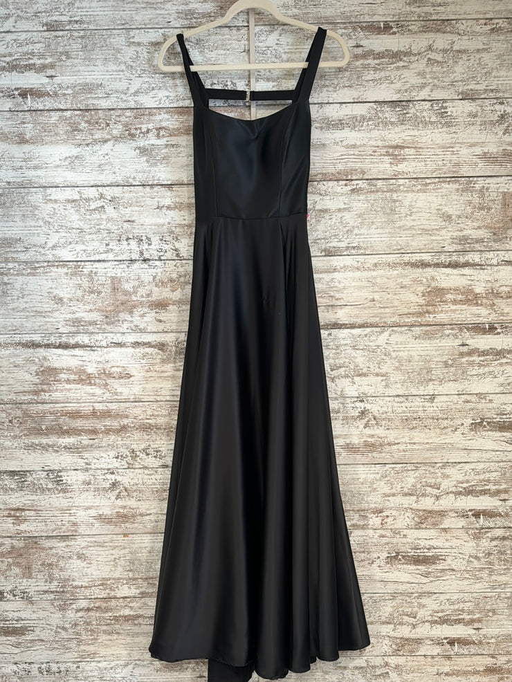 BLACK A LINE GOWN