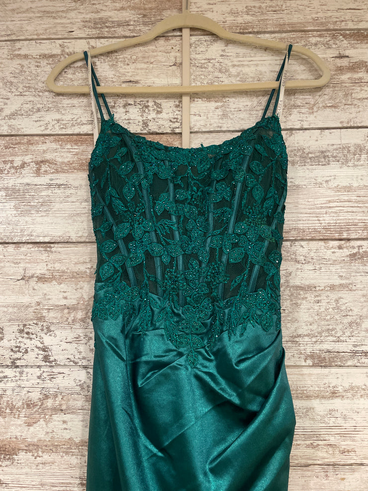 GREEN LONG EVENING GOWN (NEW)