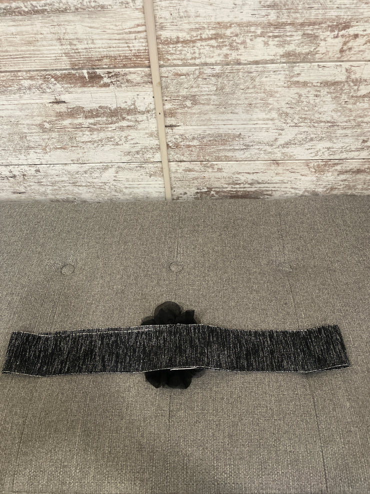 BLACK/SILVER BELT (NEW) $25
