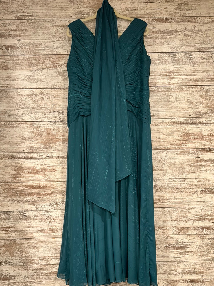 GREEN 2 PC. LONG DRESS SET