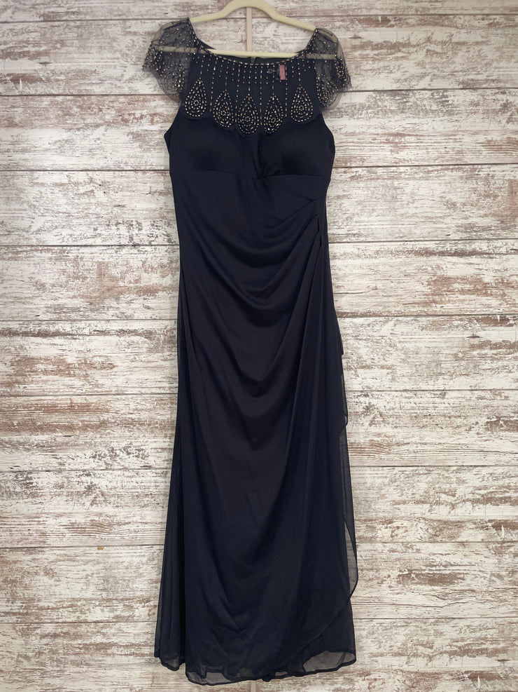 BLACK LONG EVENING GOWN