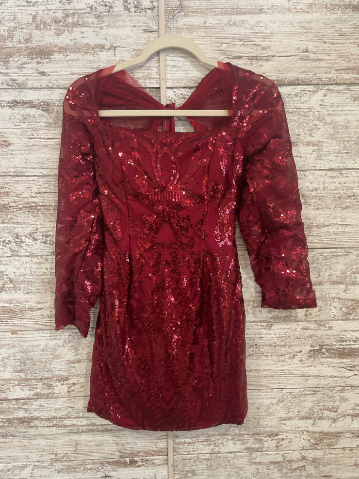 BURGUNDY SHORT DRESS (NEW)