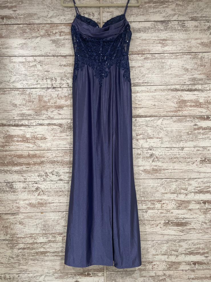 LAVENDER LONG EVENING GOWN