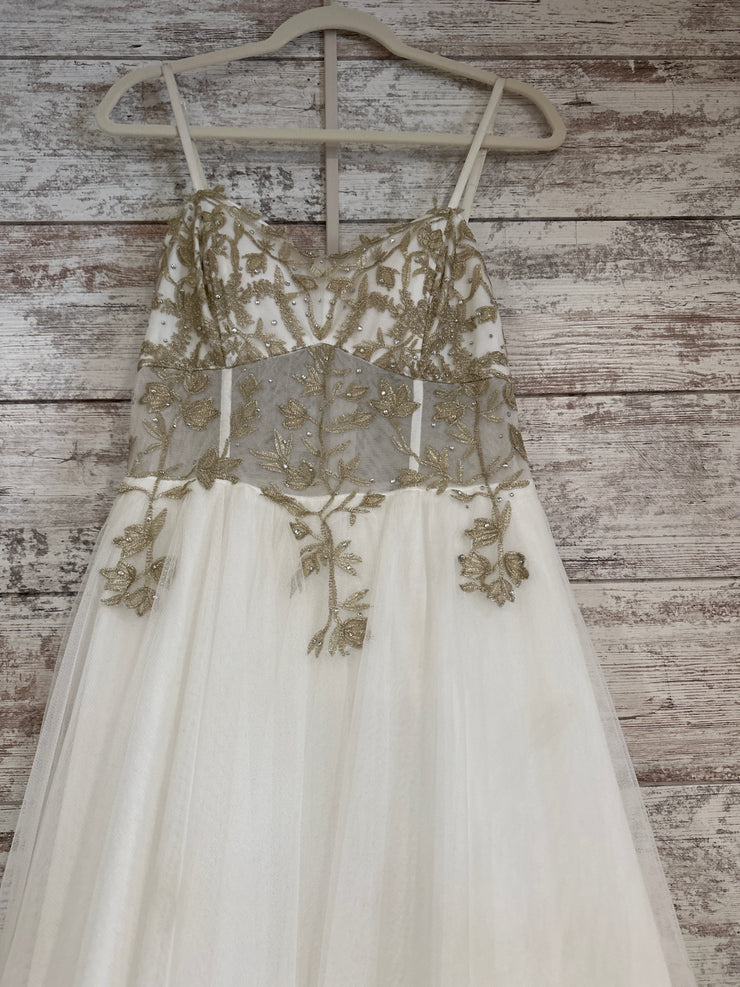 WHITE/GOLD A LINE GOWN