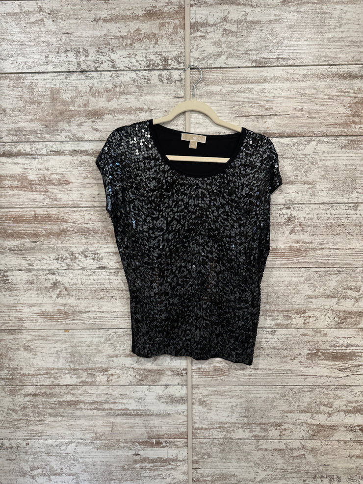 BLACK SEQUIN SHORT SLEEVE TOP