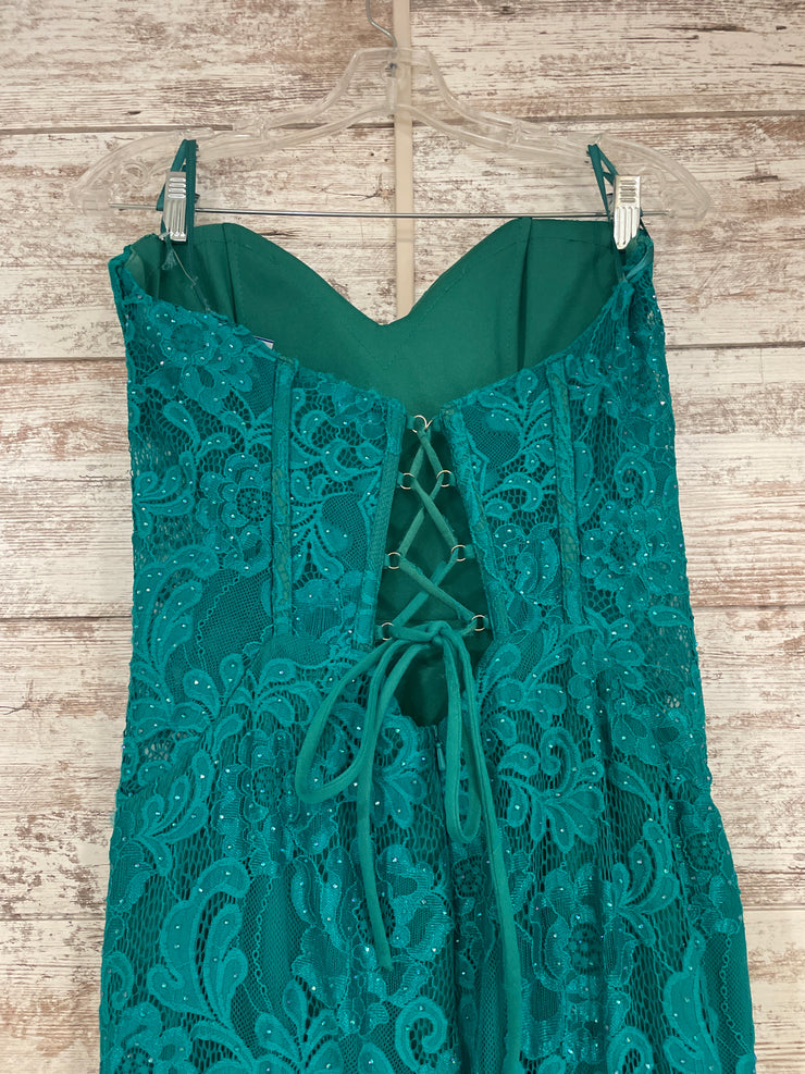 GREEN LACE LONG DRESS (NEW)
