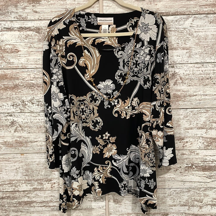BLACK/FLORAL TUNIC W/NECKLACE