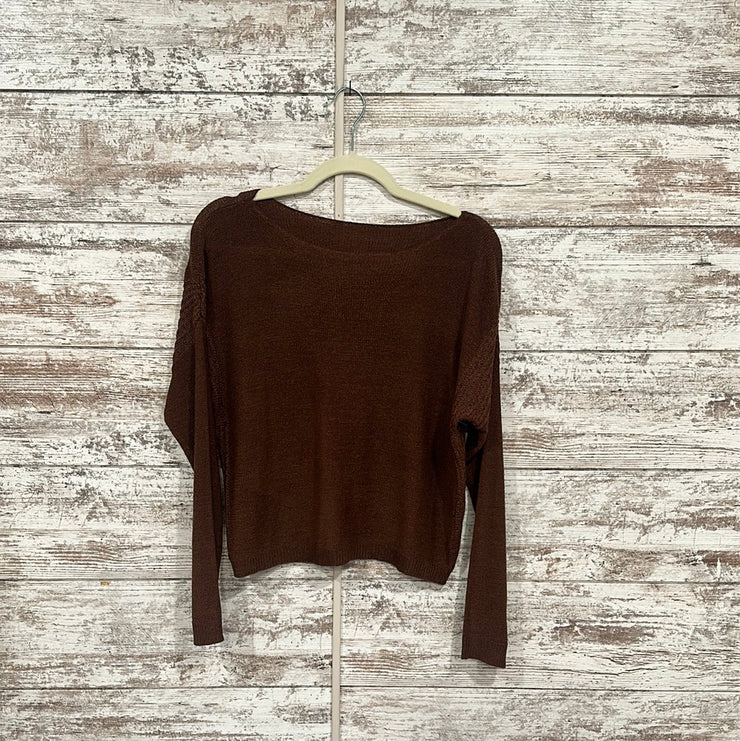 BROWN SWEATER