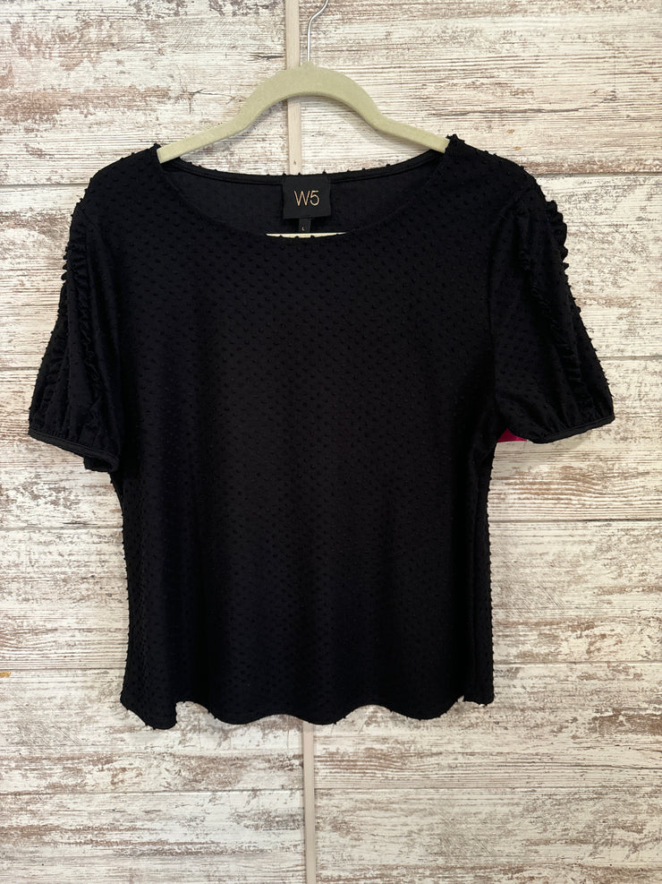 BLACK SHORT SLEEVE TOP