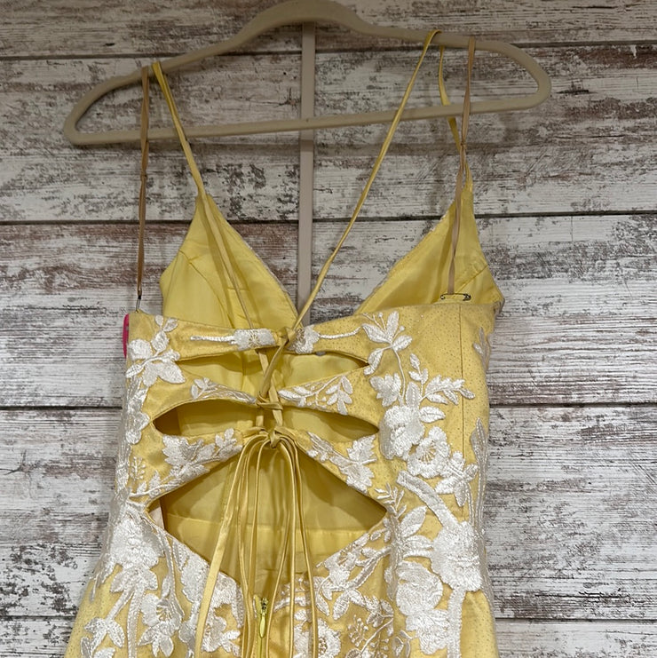 YELLOW/WHITE MERMAID GOWN