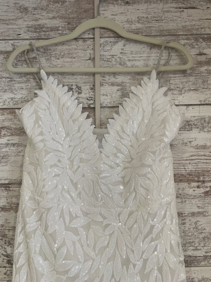 WHITE WEDDING GOWN (NEW)