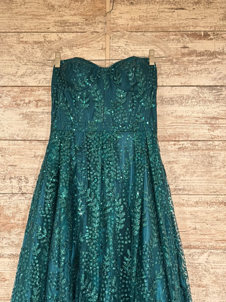 GREEN SPARKLY A LINE GOWN