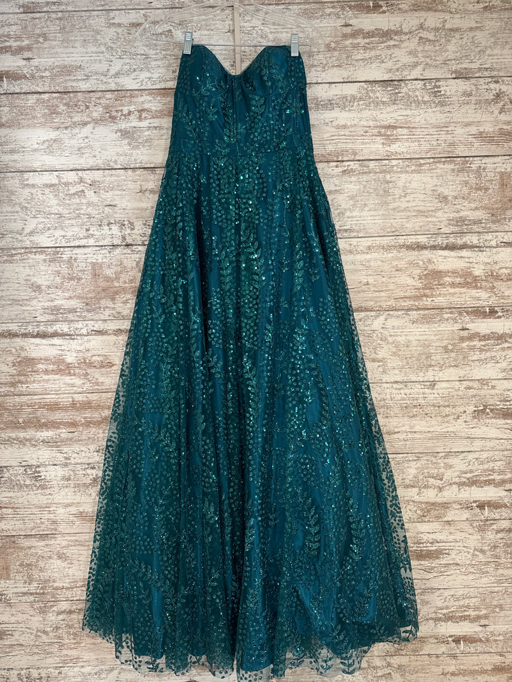 GREEN SPARKLY A LINE GOWN