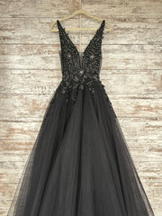 BLACK PRINCESS/A LINE GOWN