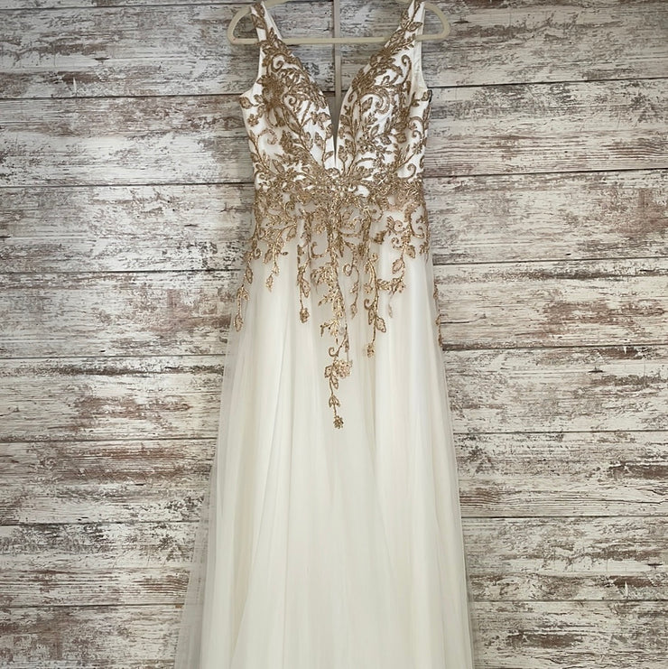 WHITE/GOLD A LINE GOWN