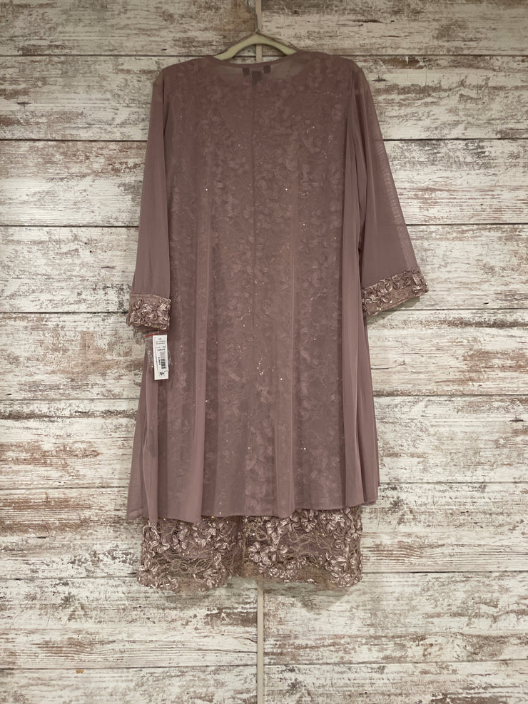 CHAMPAGNE 2 PC. DRESS SET-NEW