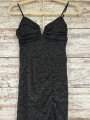 BLACK LACE LONG EVENING GOWN