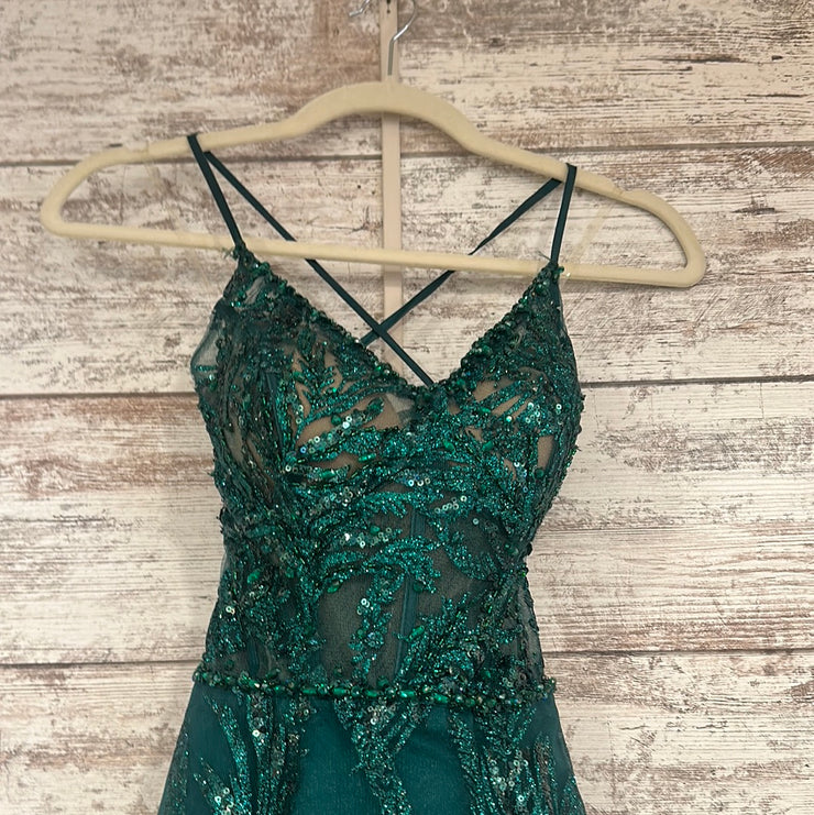 GREEN SPARKLY A LINE GOWN