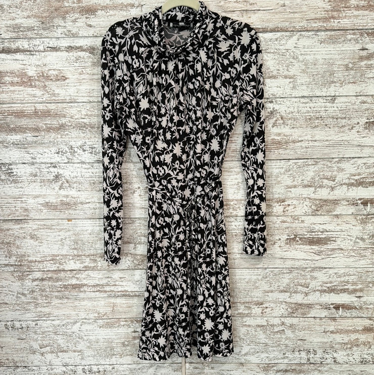 BLACK/WHITE SHORT DRESS $120