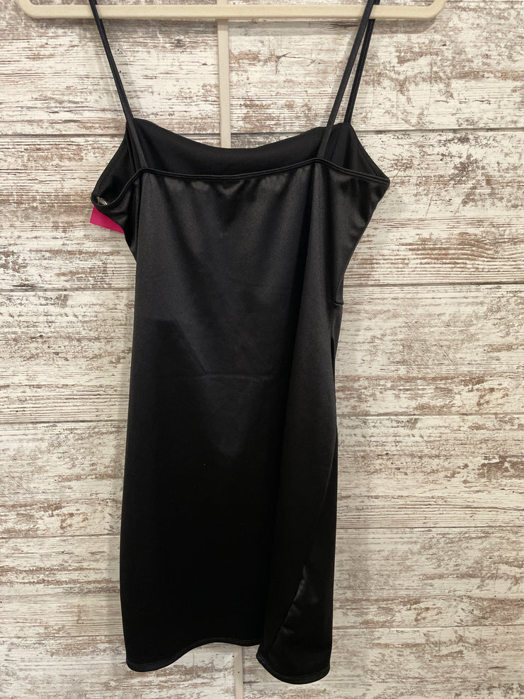 BLACK SHORT DRESS