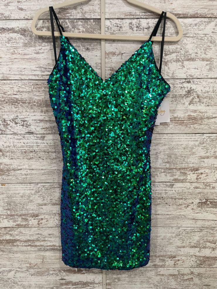 GREEN SEQUIN SHORT DRESS - NEW