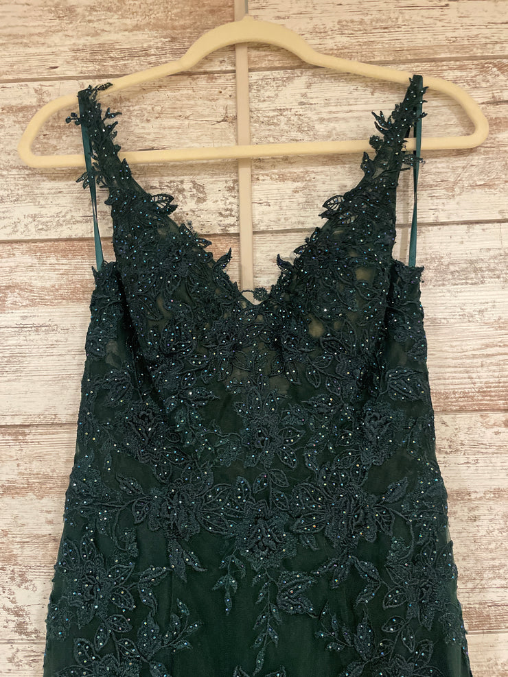 GREEN LACE MERMAID GOWN (NEW)