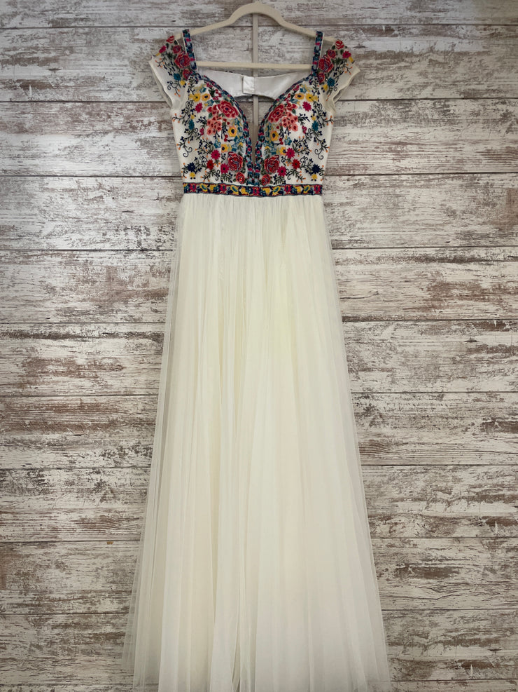 IVORY/COLORFUL A LINE GOWN