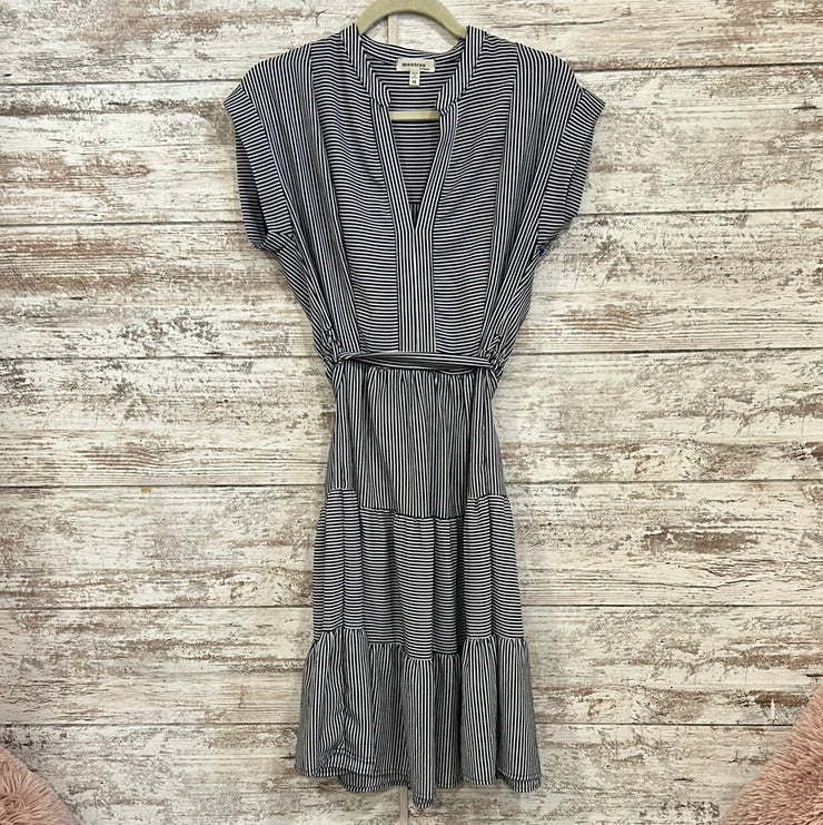 NAVY/WHITE STRIPED SHORT DRESS