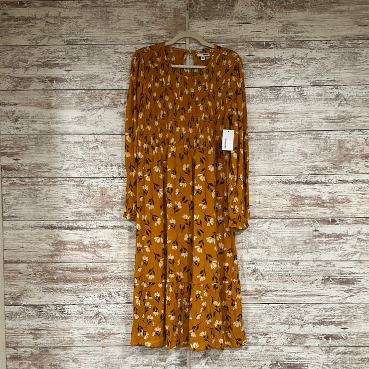 TAN/FLORAL DRESS (NEW) $60